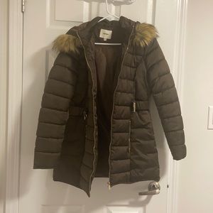 Winter jacket with belt
